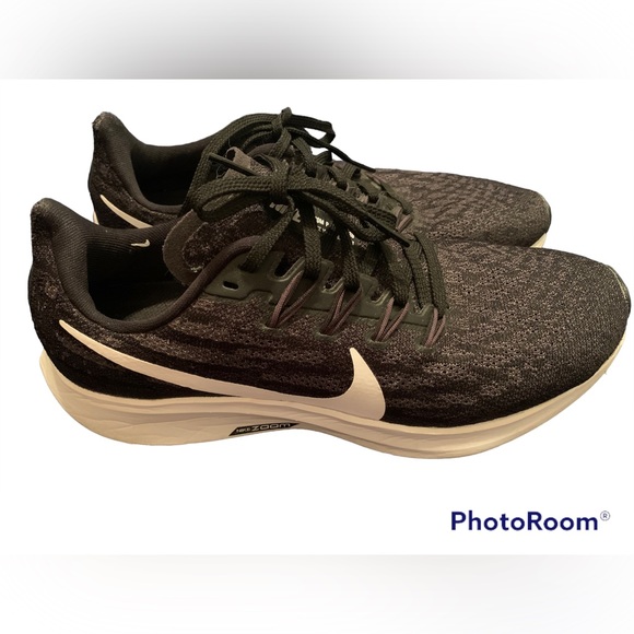 Nike Women’s Air Zoom Pegasus Sneakers, Size 8.5 - Picture 2 of 10